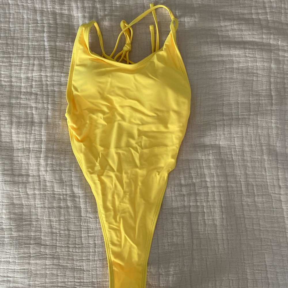 one piece swim suit